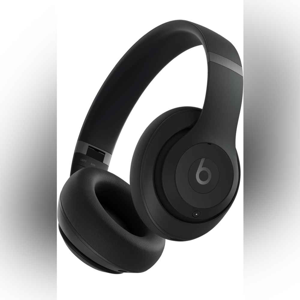 Black Wireless Headphones